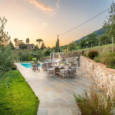 Rustic Elegance In The Heart Of Tuscany *